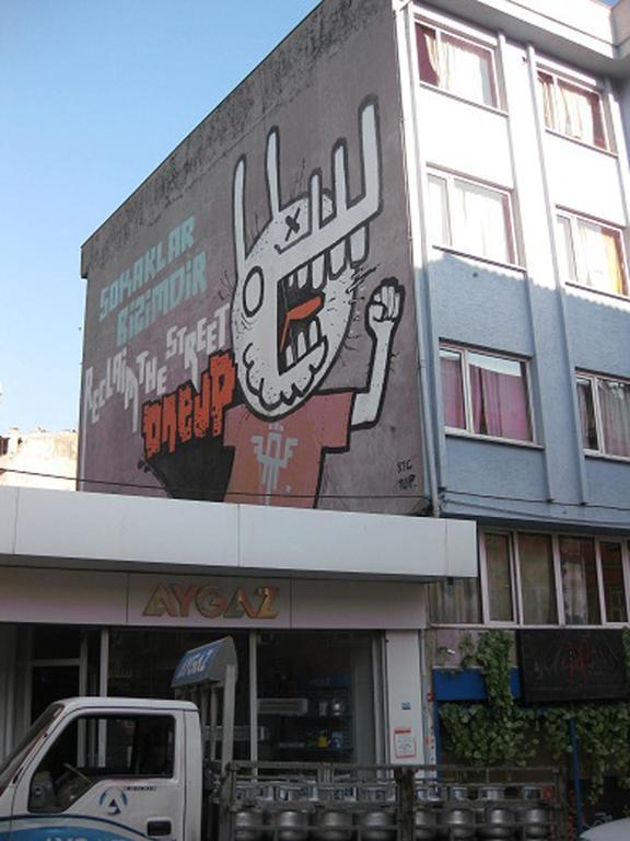Neverland Hostel Istanboel Buitenkant foto