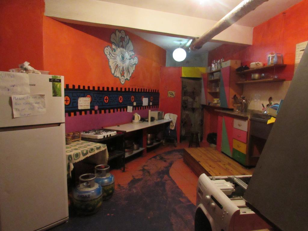 Neverland Hostel Istanboel Buitenkant foto