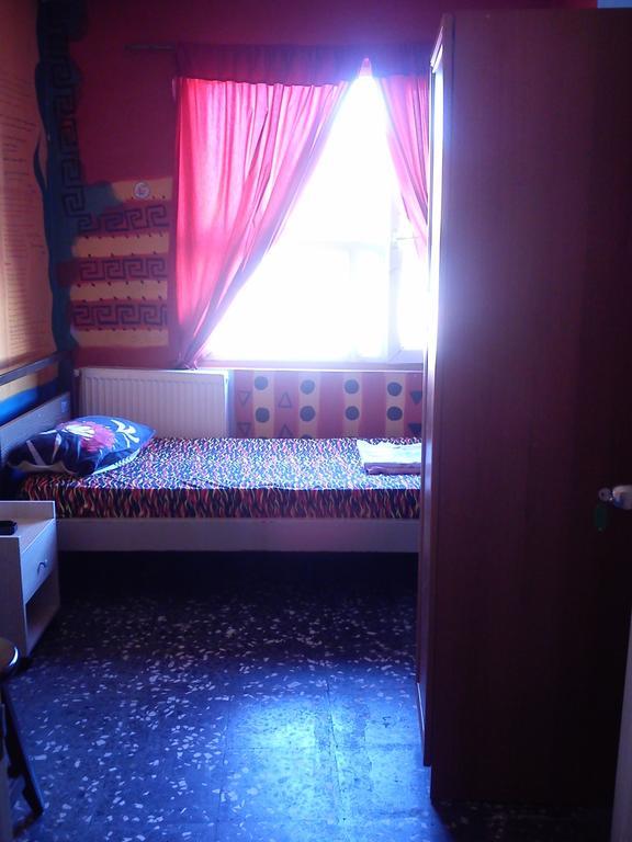 Neverland Hostel Istanboel Buitenkant foto